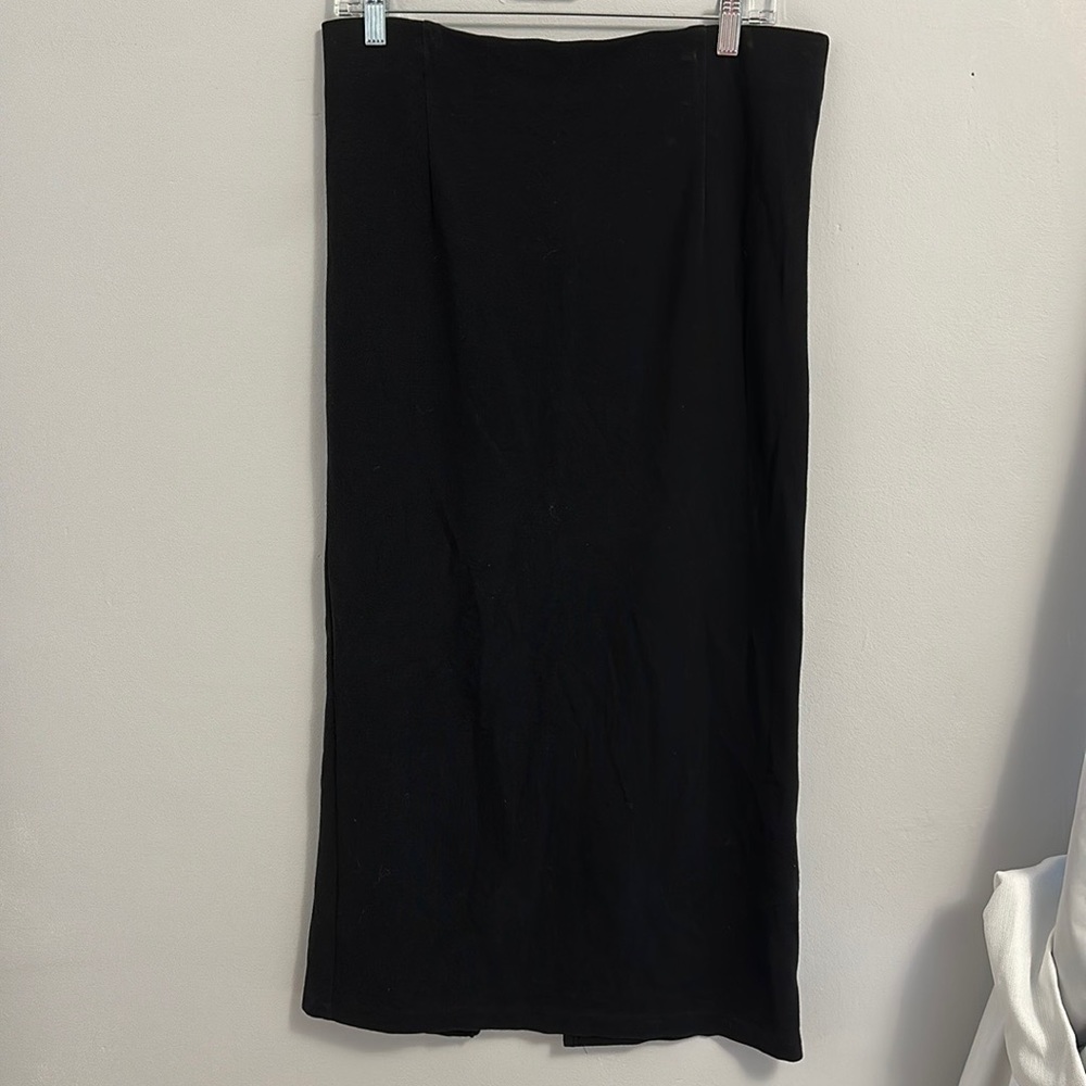 Valenti Black Midi Skirt